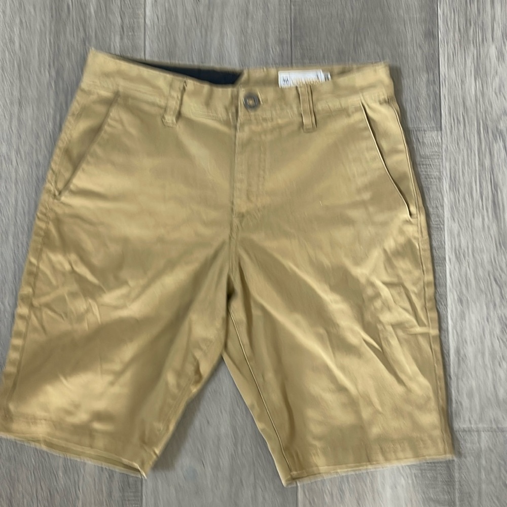 Volcom shorts